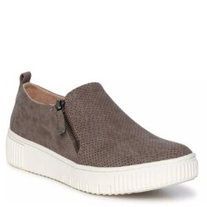 SOUL Naturalizer Women's Turner Slip-On Sneaker Women’s Size 9.5